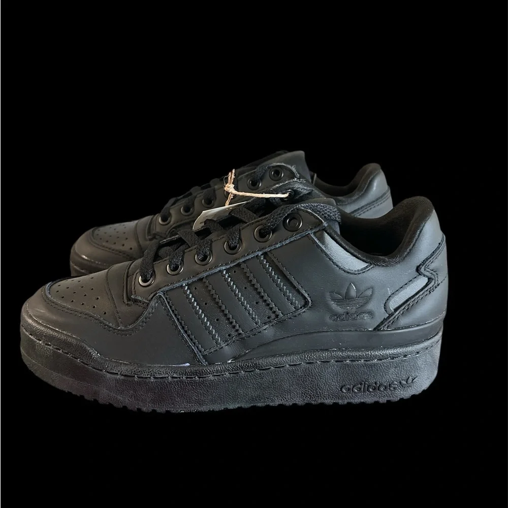Size 5 -‎ Adidas Forum Bold Stripes Triple Black W